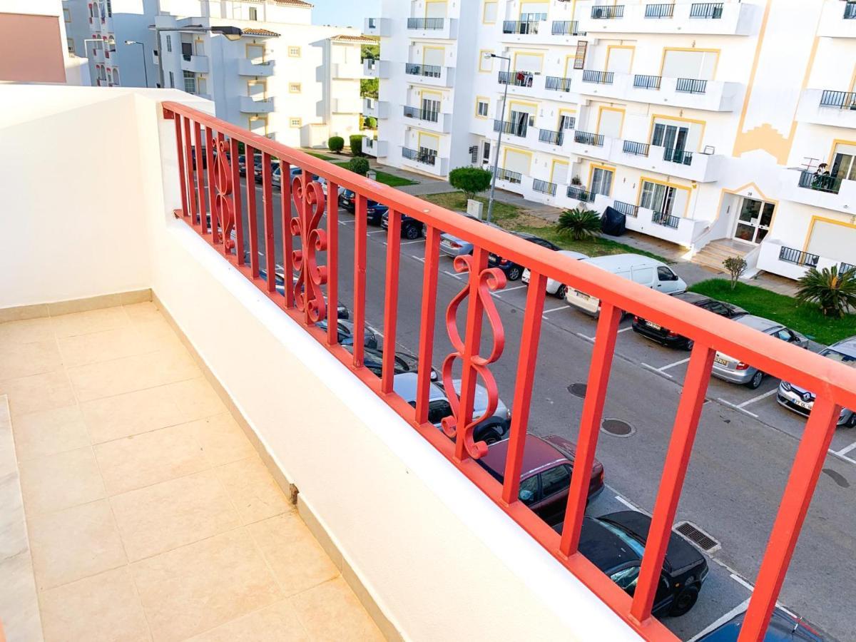 Apartamento T2 Carvoeiro-Lagoa Precos Acessiveis Leilighet Eksteriør bilde